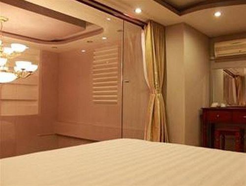 Nhà trọ Saigon Backpackers @ Pham Ngu Lao *